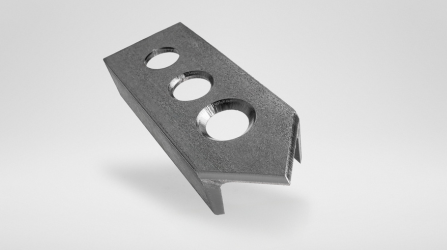 Cianfrinatura e semi-cianfrinatura tagliata su un profilo con la testa laser 3D