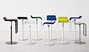 Designerskie krzesła wykonane za pomocą giętarki do rur i sytemu laserowego cięcia rur 