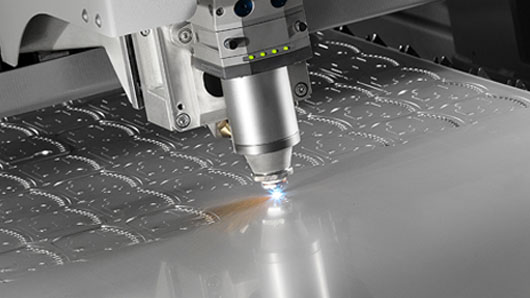 Criação de sistemas com capacidade de corte a laser de tubos e chapas.