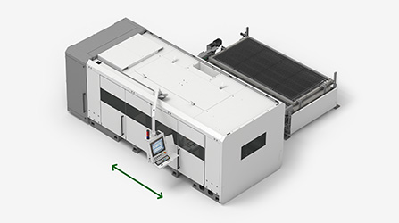 O console do operador se move e gira livremente ao longo da máquina