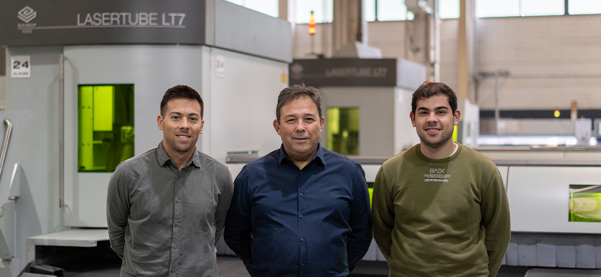 Ferros Planes - Rodzina Planes przy maszynie Lasertube LT7