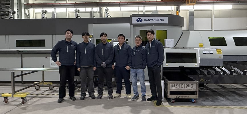 The Hanyang Engineering team cutting tubes for semiconductor infrastructure