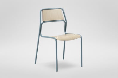 Krzesło wykonane za pomocą giętarki do rur pozwalającej na gięcie prawo i lewostronne w jednym procesie